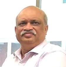 प्रिंसिपल डॉ धनंजय श्रीकांत 